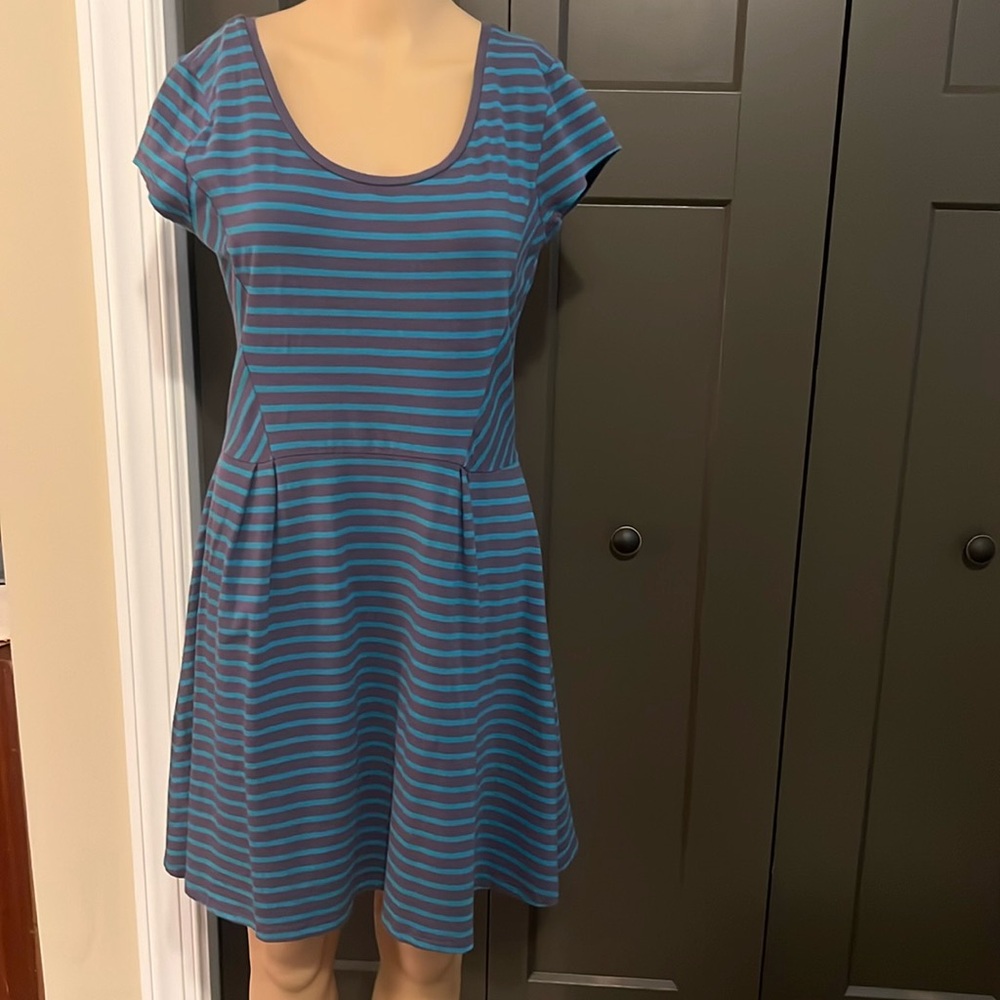 LC Lauren Conrad cap sleeve, cotton jumper. Size Medium.
